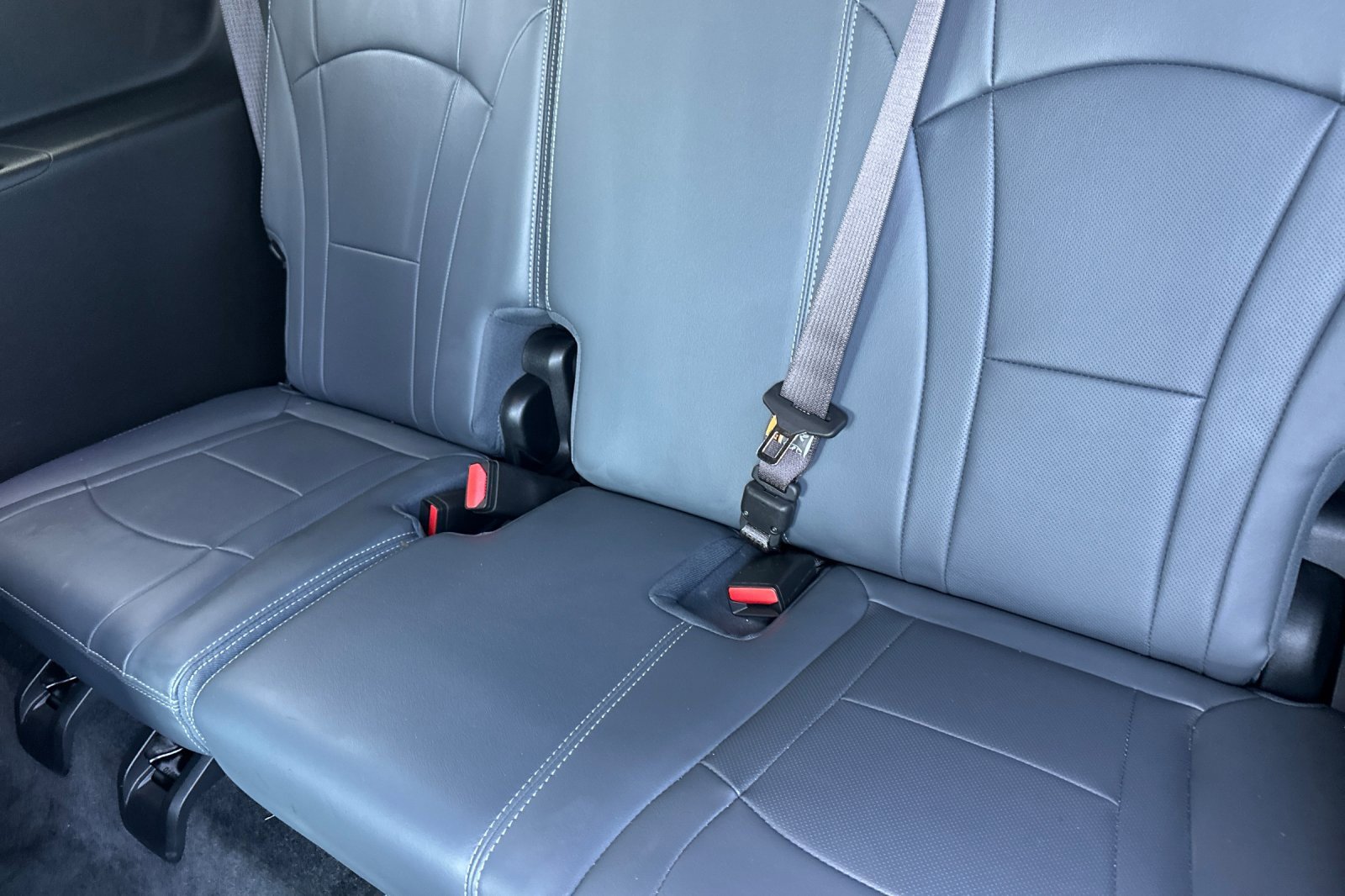 Used 2024 Buick Enclave Premium image 18