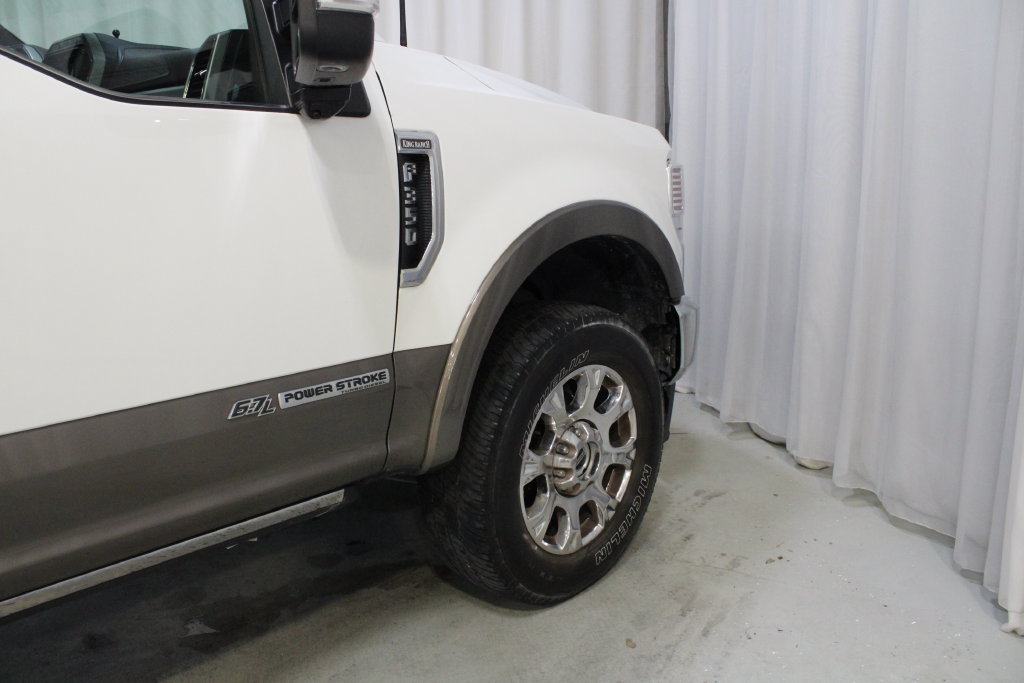 Used 2022 Ford F350 King Ranch w/ King Ranch Ultimate Package AWD/4WD image 29
