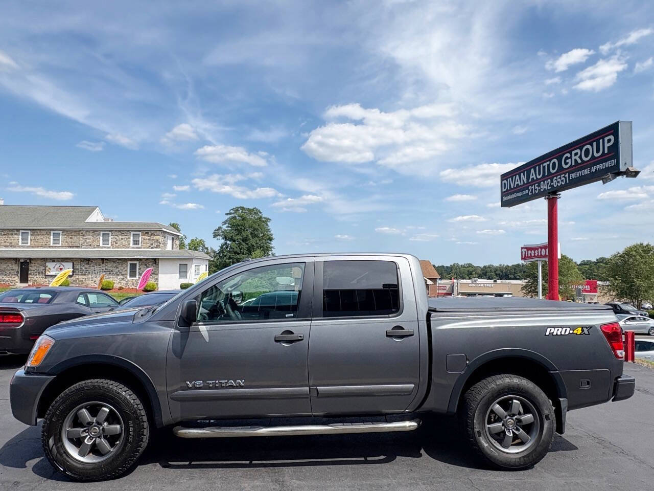 Used 2015 Nissan Titan PRO-4X AWD/4WD image 4