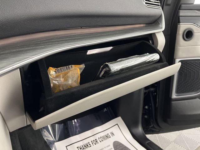 Used 2024 Jeep Wagoneer L Series II w/ Flexible Seating Group image 39