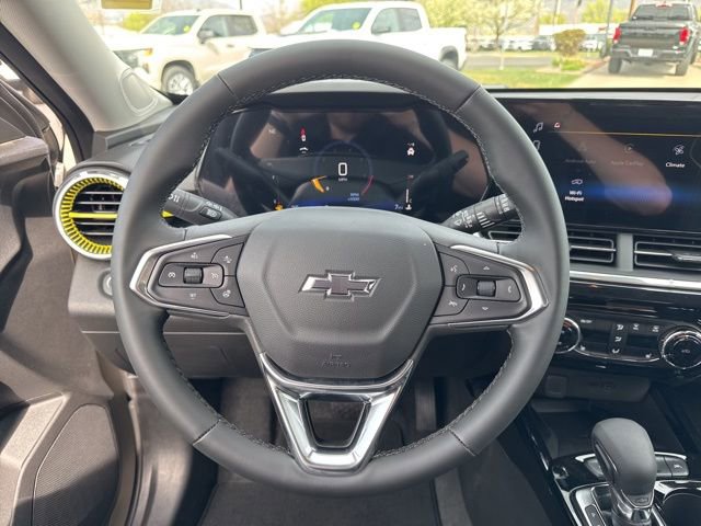 New 2026 Chevrolet Trax ACTIV w/ Sunroof Package FWD image 16