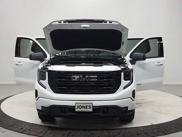 Used 2024 GMC Sierra 1500 Elevation w/ Preferred Package AWD/4WD image 10