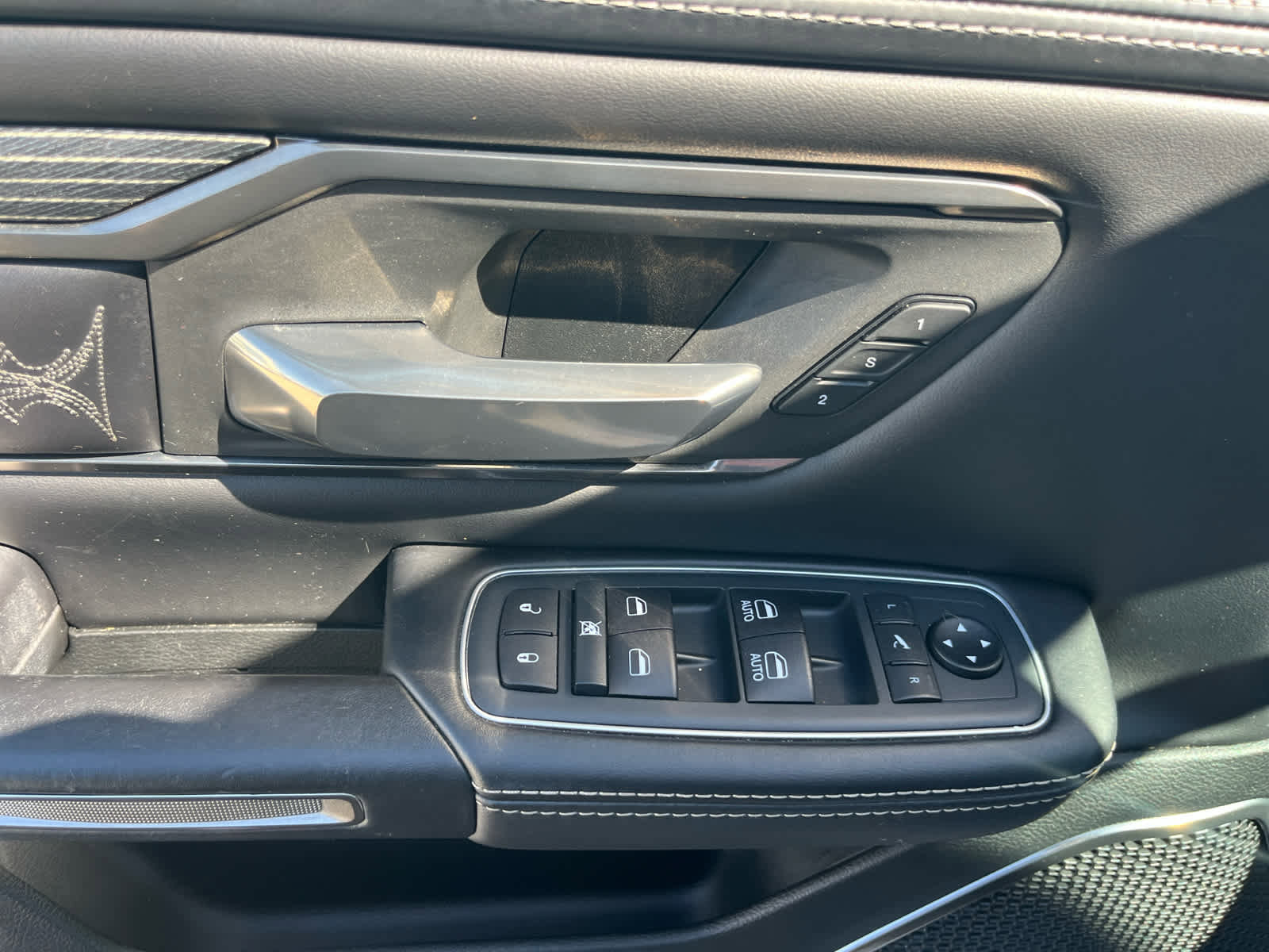 Used 2021 RAM 1500 Limited AWD/4WD image 31