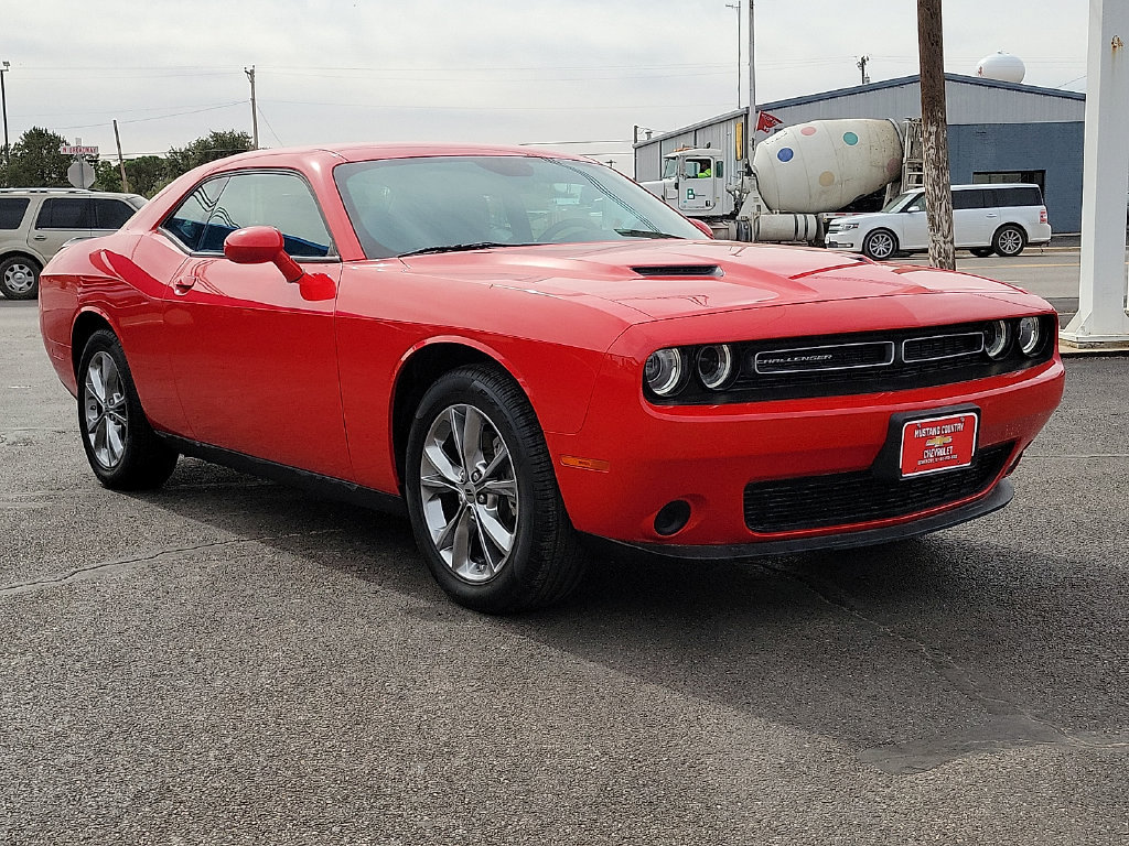 Used 2023 Dodge Challenger SXT AWD/4WD image 6