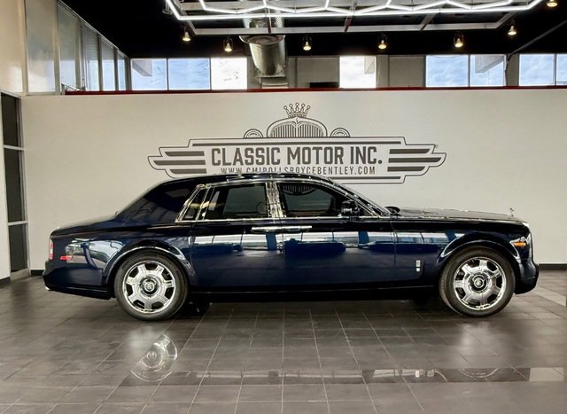 Used 2009 Rolls-Royce Phantom Sedan RWD image 3
