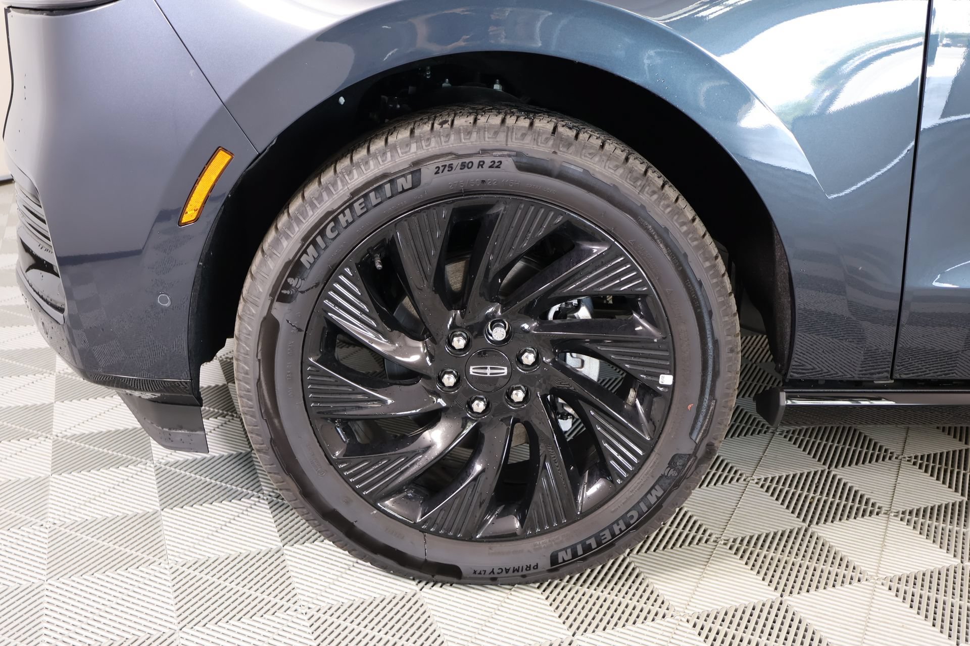 New 2025 Lincoln Navigator Reserve w/ Jet Appearance Package AWD/4WD image 19