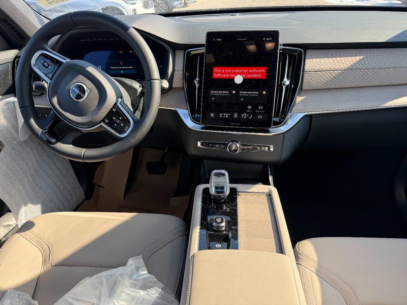 New 2026 Volvo XC90 T8 Plus w/ Protection Package Premier AWD/4WD image 6