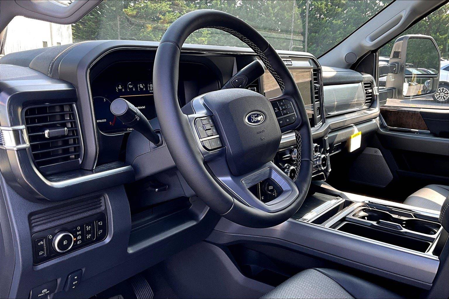 New 2025 Ford F350 Lariat w/ Lariat Ultimate Package image 6
