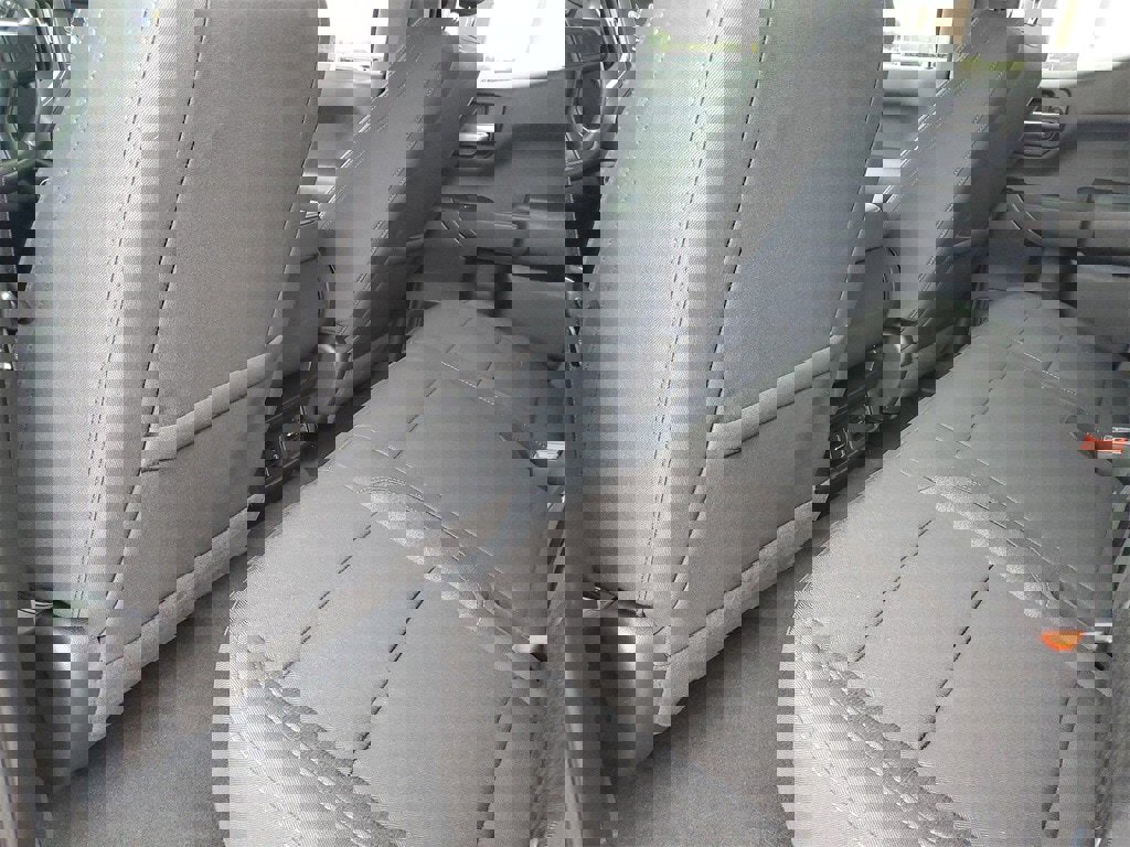 Used 2025 Chevrolet Silverado 1500 Custom image 21