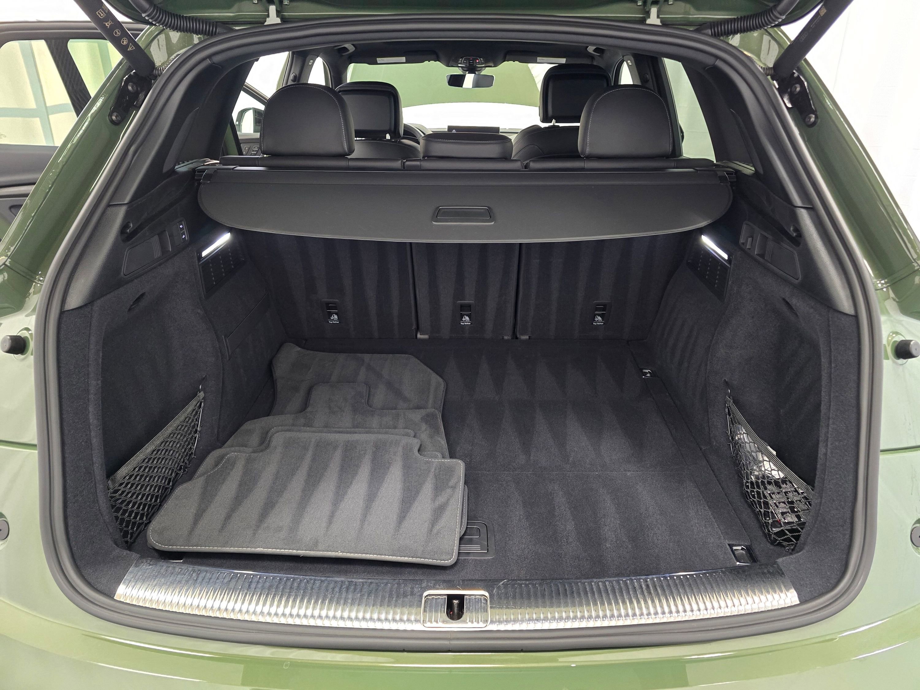 Used 2024 Audi SQ5 Premium Plus image 11