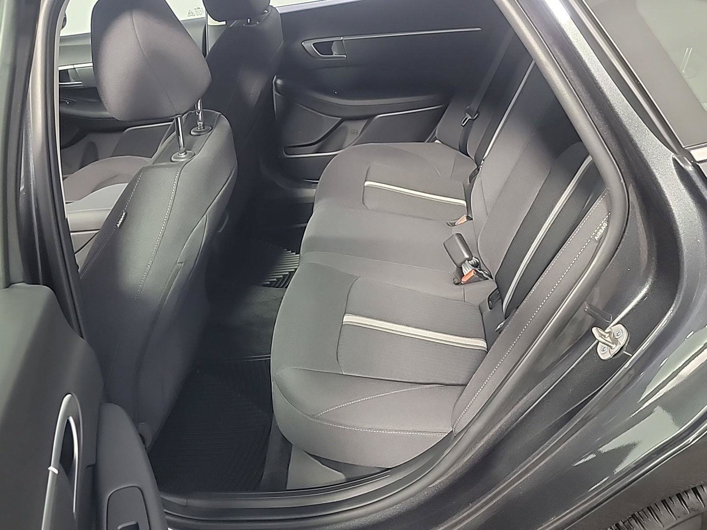 Used 2025 Hyundai Sonata SEL FWD image 15