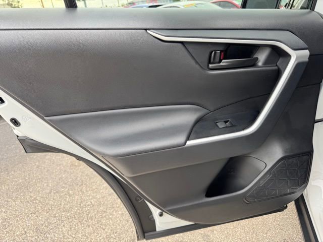Used 2025 Toyota RAV4 LE image 12