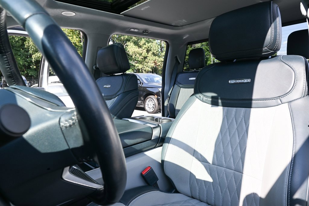 Used 2023 Ford F150 Limited image 5