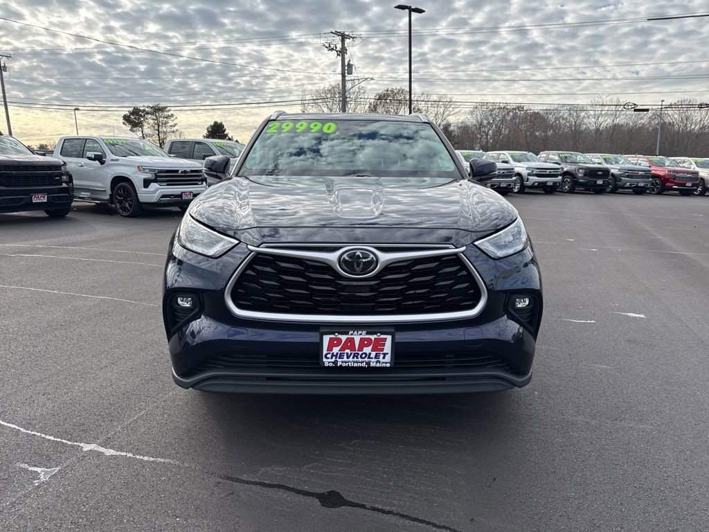 Used 2020 Toyota Highlander XLE image 10