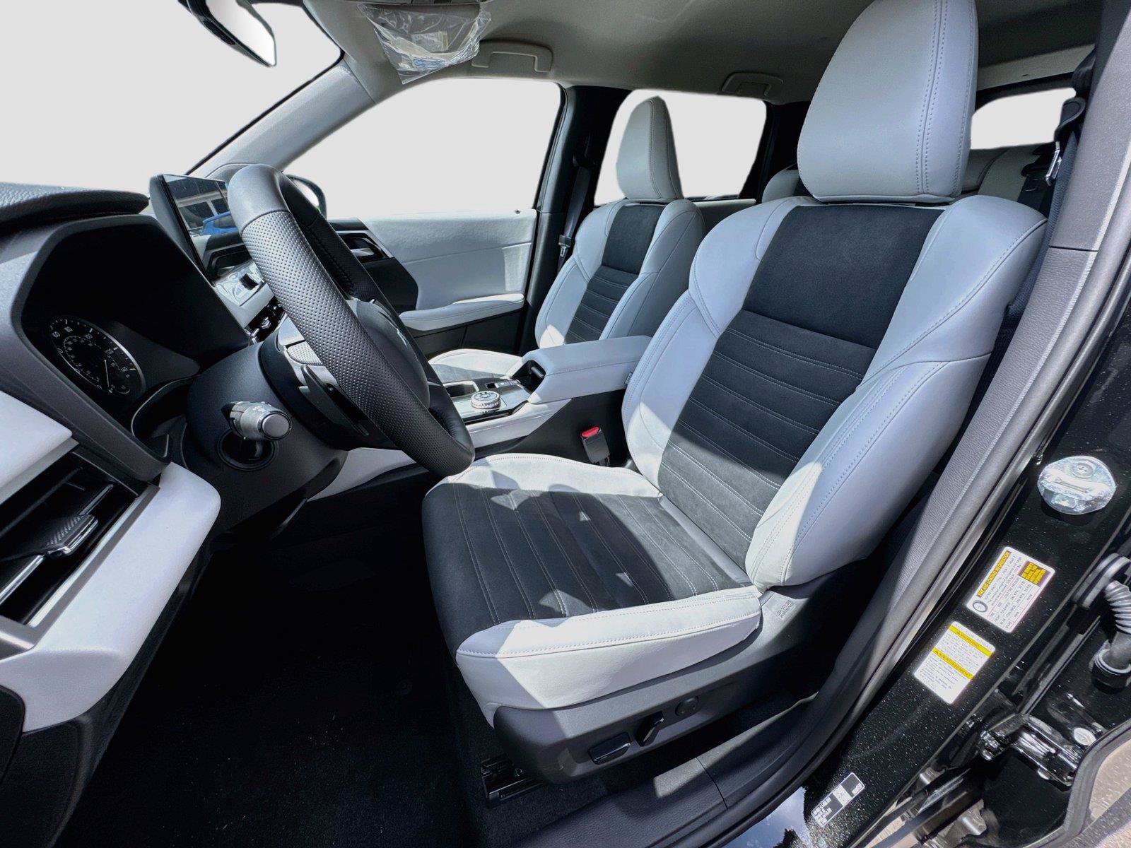 New 2026 Mitsubishi Outlander SE FWD image 9