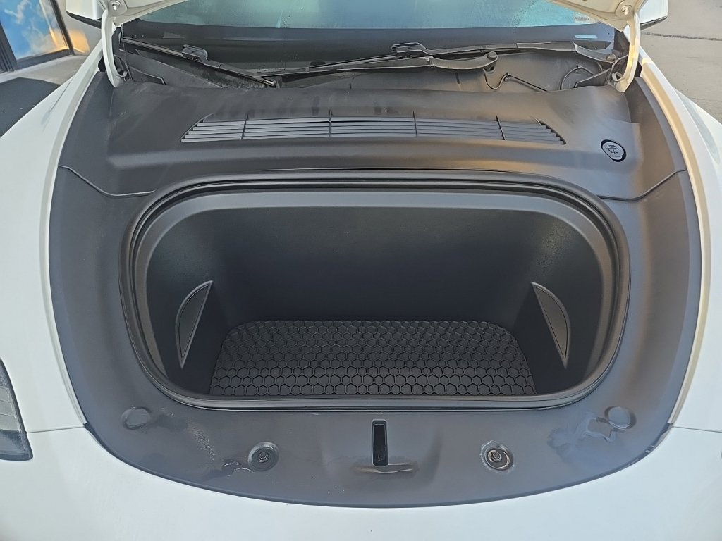 Used 2021 Tesla Model Y Long Range AWD/4WD image 31