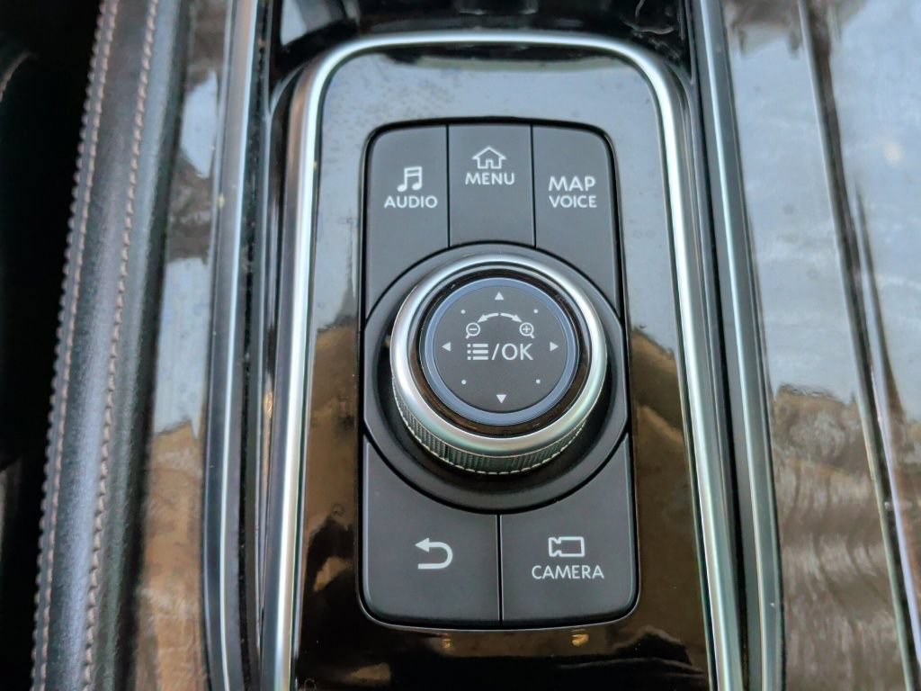 Used 2023 Nissan Armada Platinum w/ Captain's Chairs Package RWD image 31