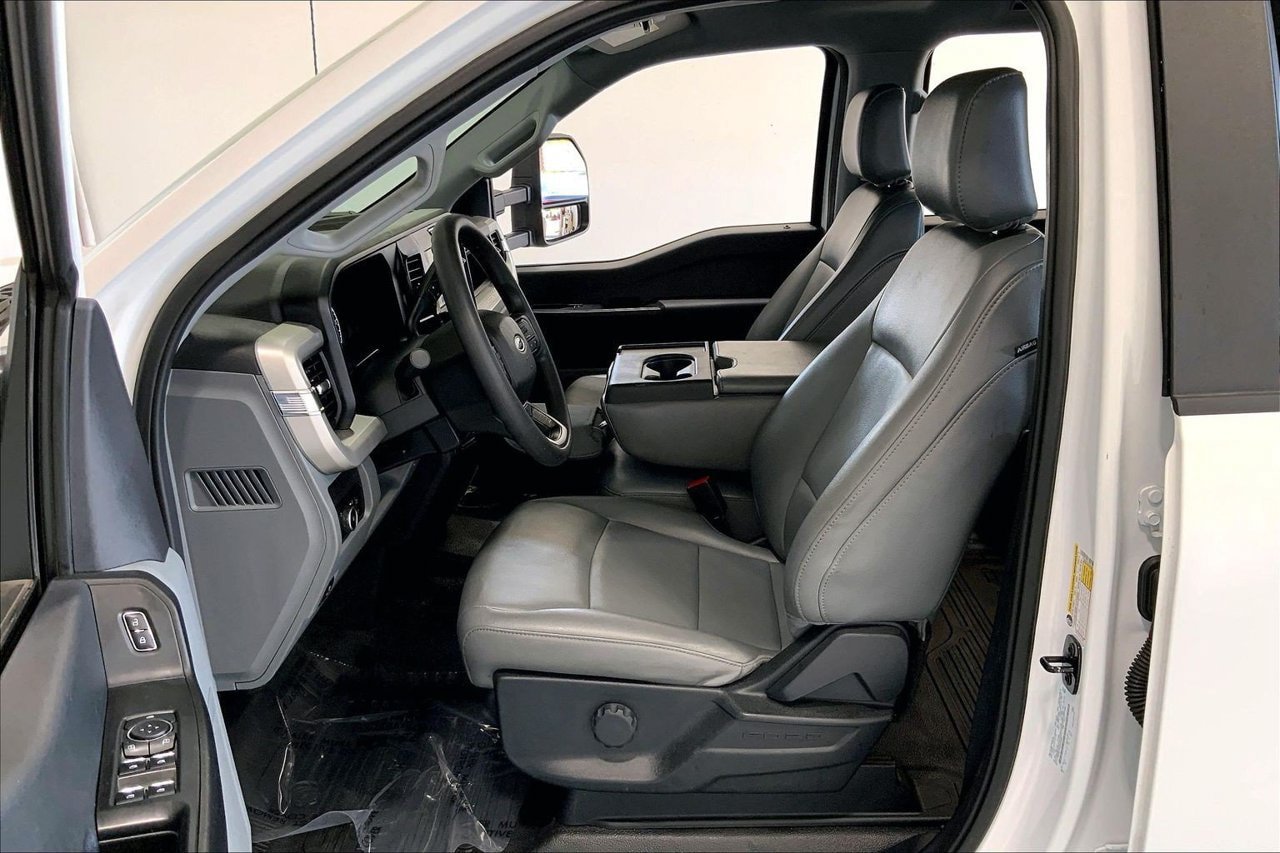 Used 2025 Ford F350 XL w/ XL Driver Assist Package AWD/4WD image 18