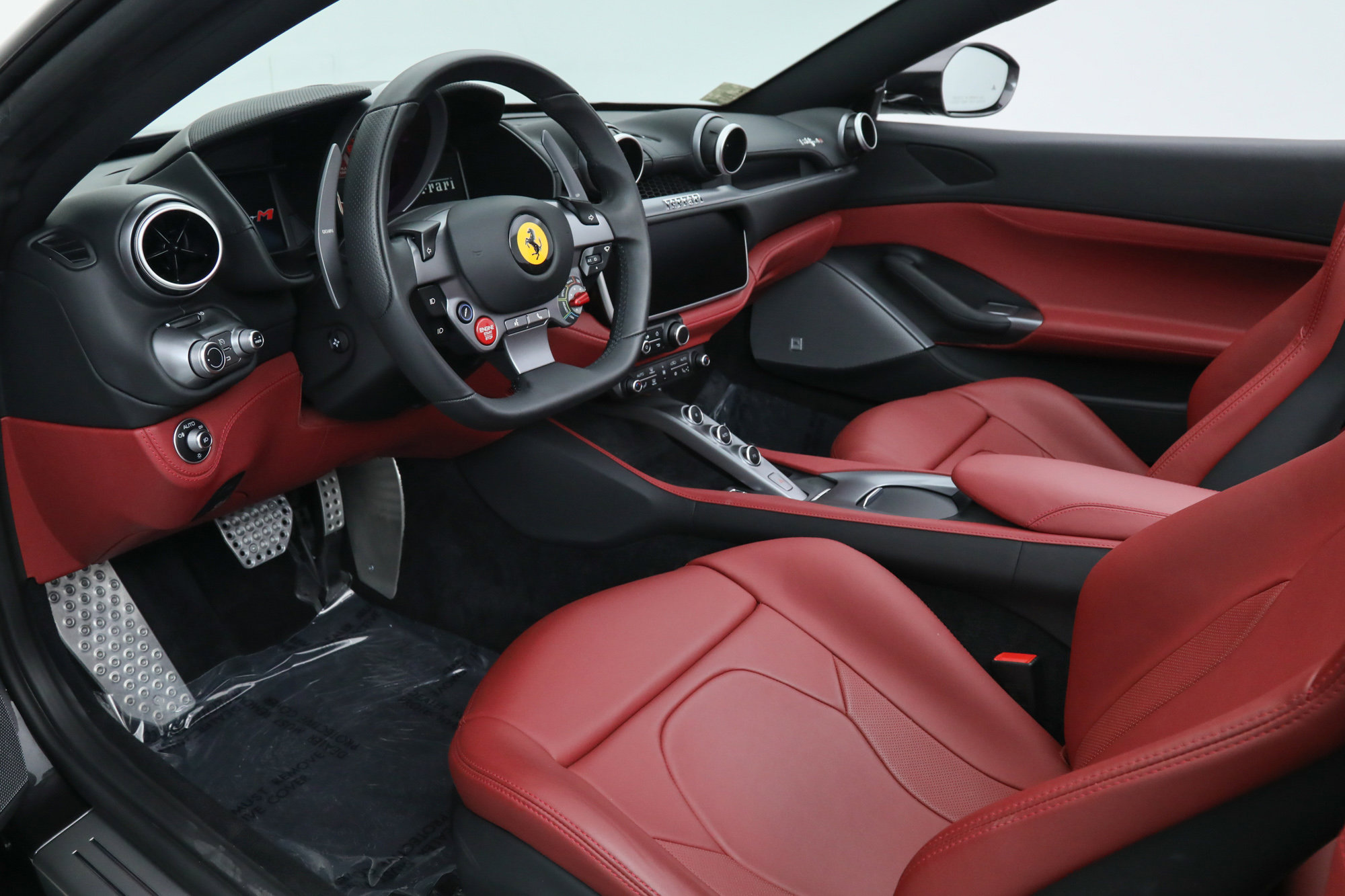 Certified 2023 Ferrari Portofino M image 2