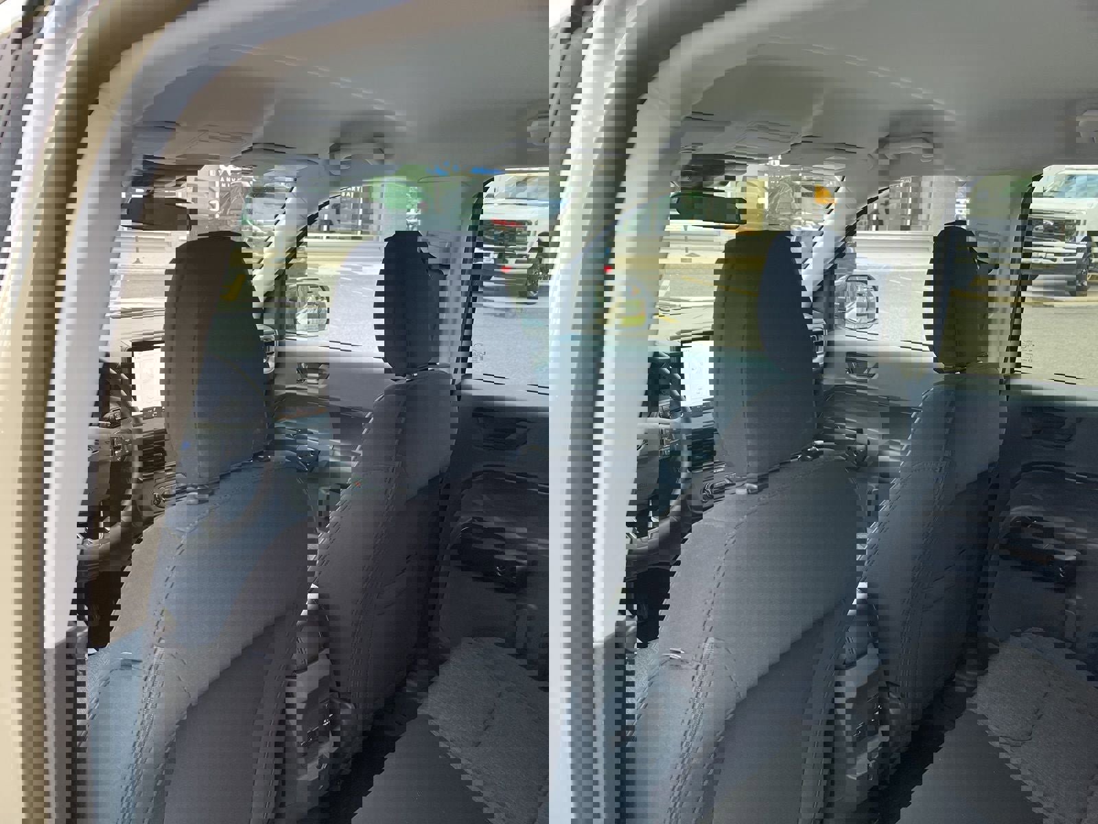 New 2025 Ford Maverick XLT w/ XLT Luxury Package image 13