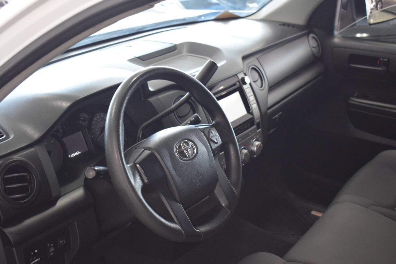 Used 2016 Toyota Tundra SR w/ Tow Package image 31