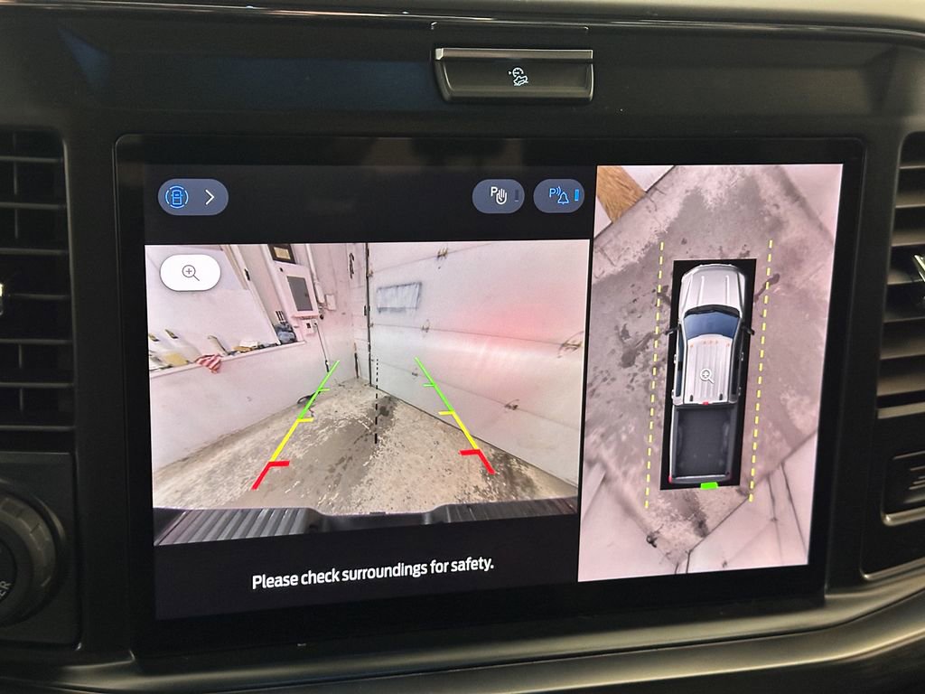 New 2026 Ford F350 Lariat w/ Black Appearance Package image 44