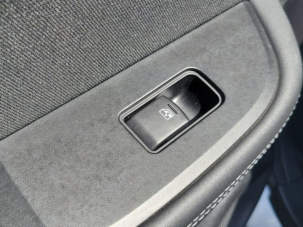 Used 2016 Subaru Outback 2.5i Premium image 16