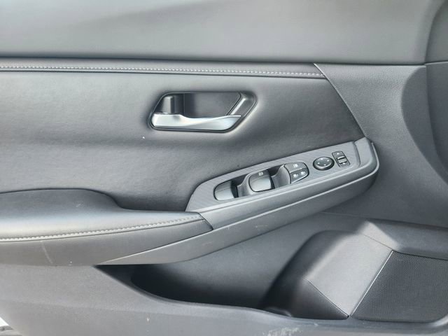 Used 2023 Nissan Sentra SV image 17