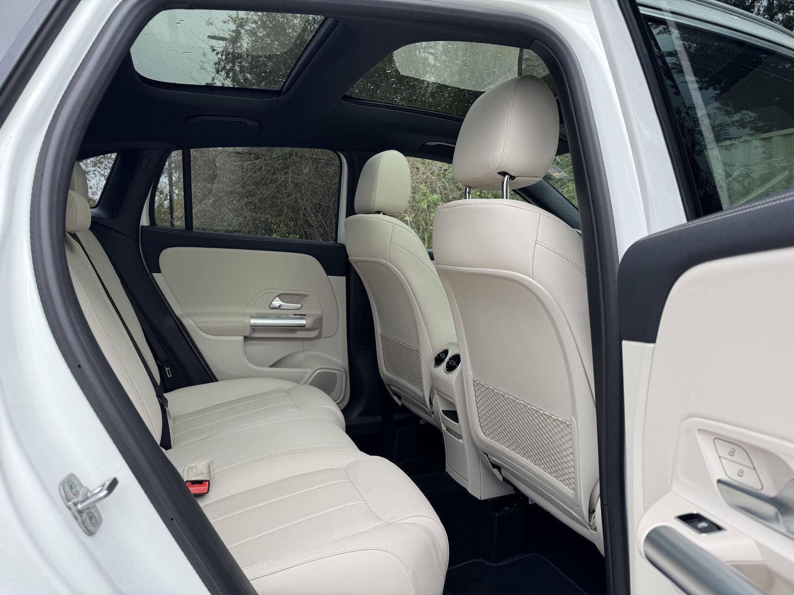 Certified 2025 Mercedes-Benz GLA 250 image 28