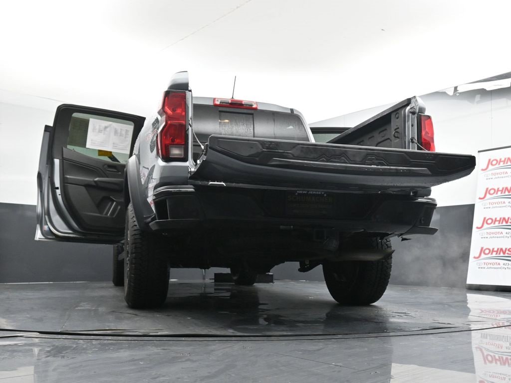 Used 2023 Chevrolet Colorado Trail Boss w/ Technology Package image 42