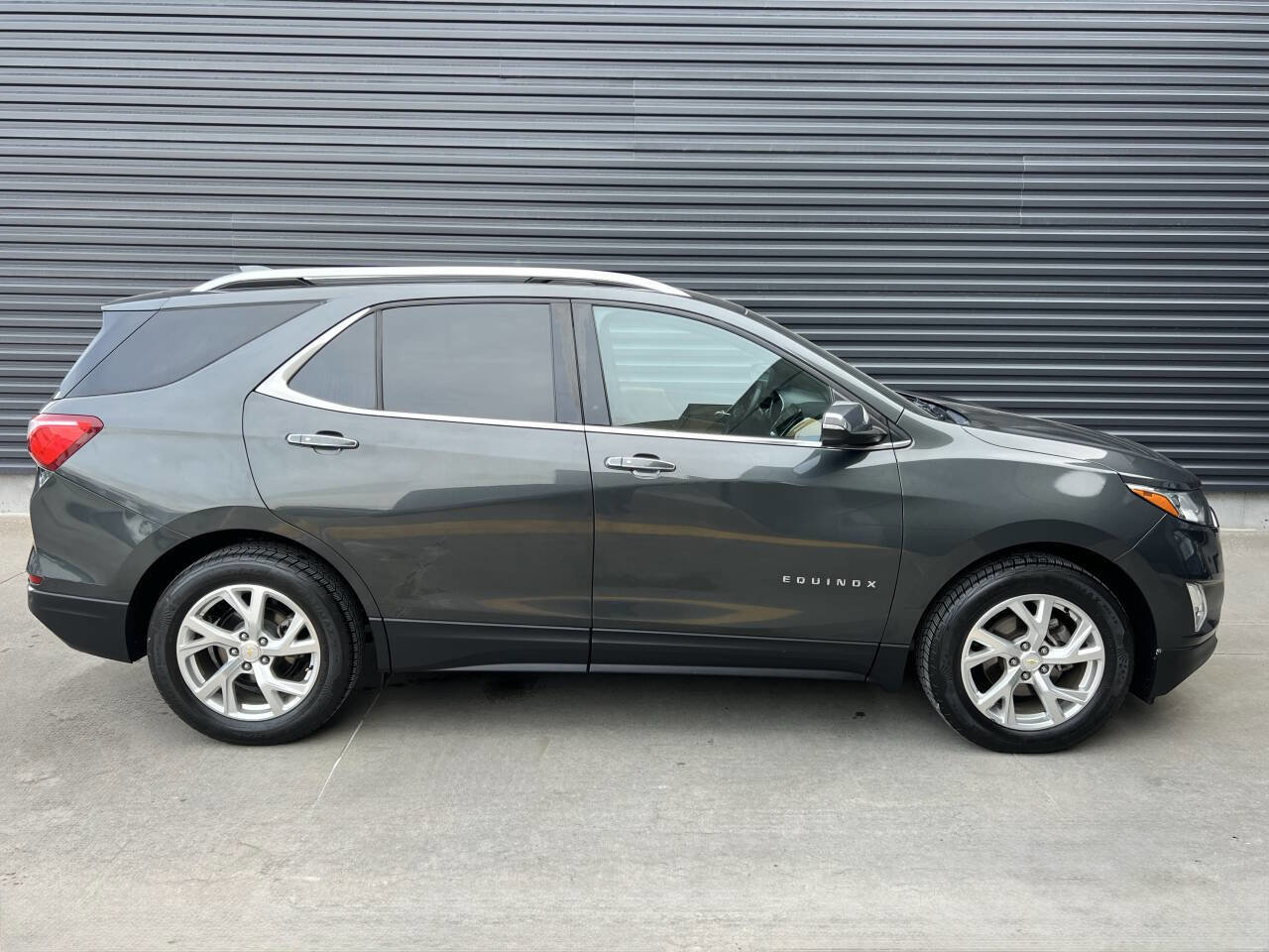 Used 2018 Chevrolet Equinox Premier image 10