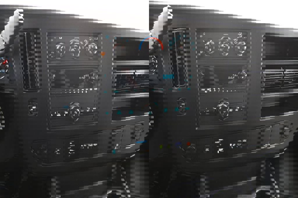 Used 2023 Chevrolet Express 3500 LS image 17