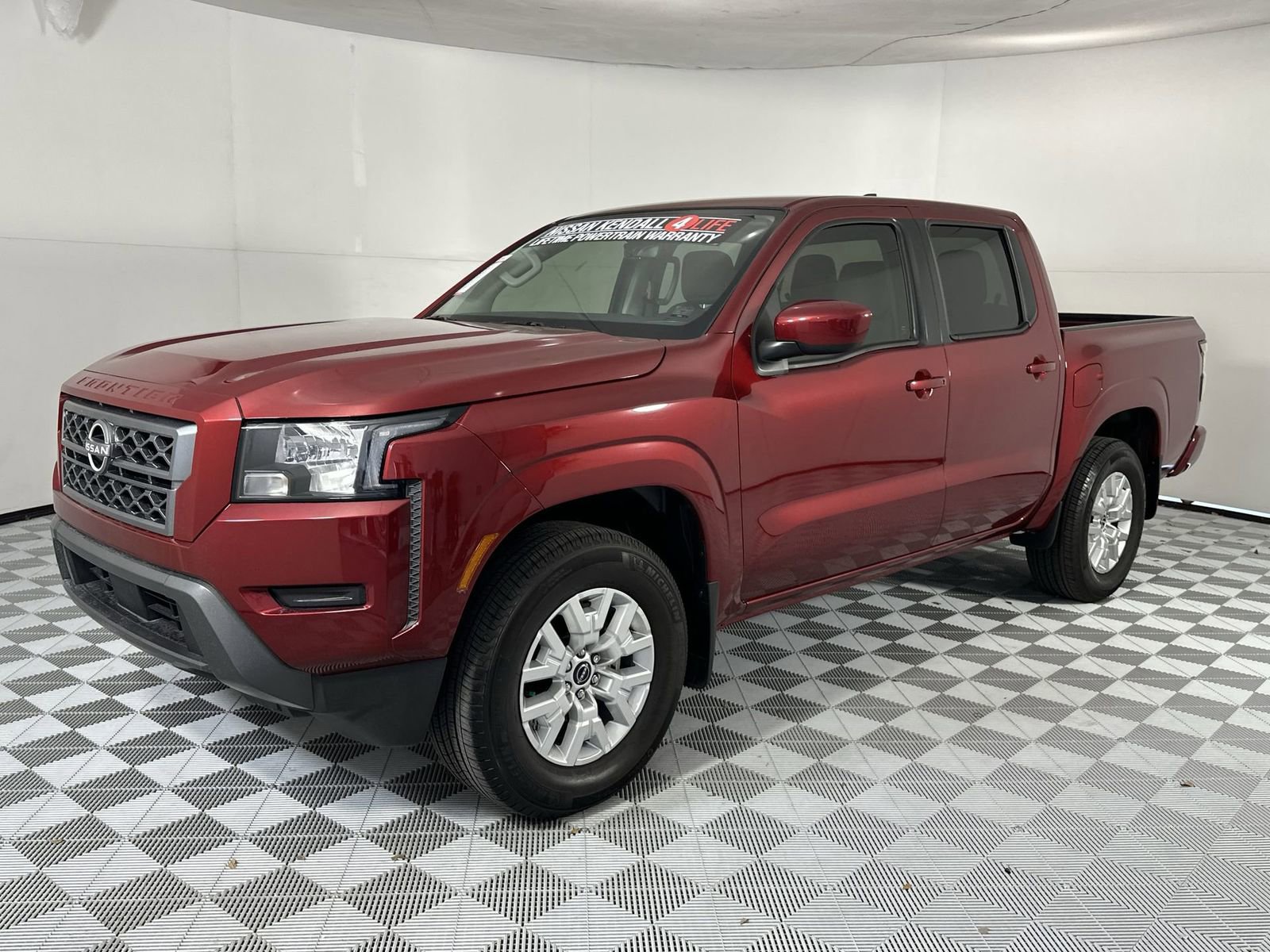 Used 2023 Nissan Frontier SV w/ Technology Package RWD image 4