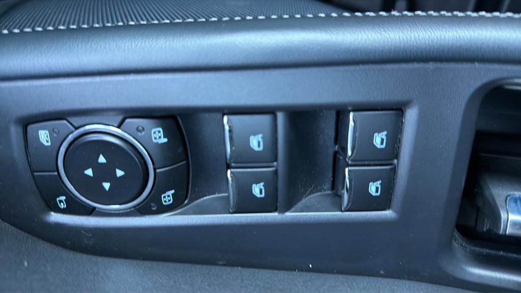 Used 2025 Ford Expedition Platinum AWD/4WD image 26