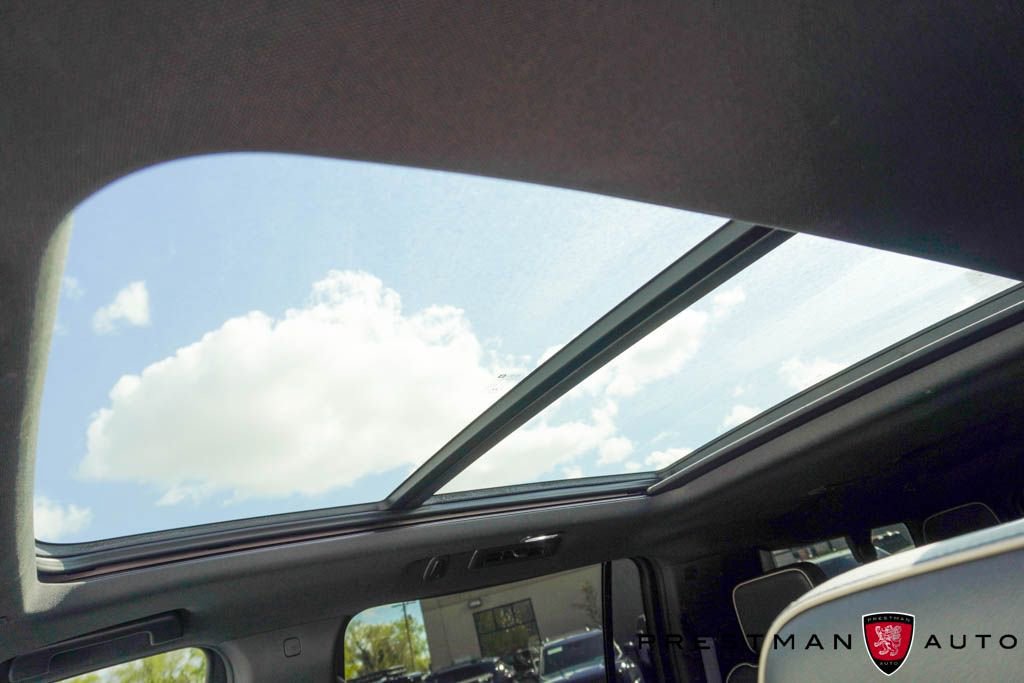 Used 2021 Chevrolet Suburban Premier image 11