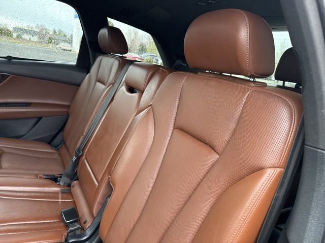 Used 2017 Audi Q7 3.0T Premium Plus w/ Premium Plus Package image 22