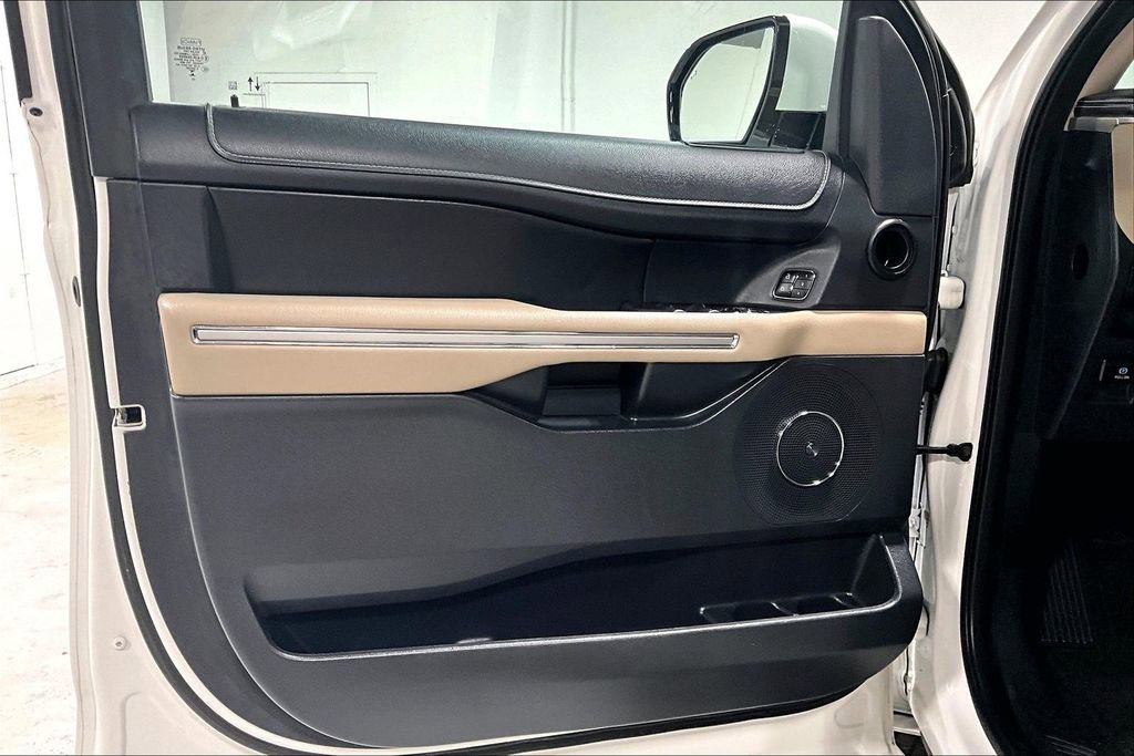 Used 2023 Ford Expedition Max Limited AWD/4WD image 20