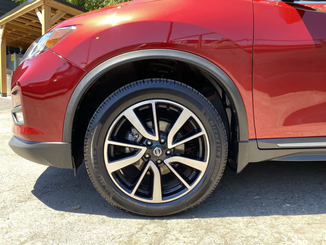 Used 2019 Nissan Rogue SL w/ Premium Package AWD/4WD image 12