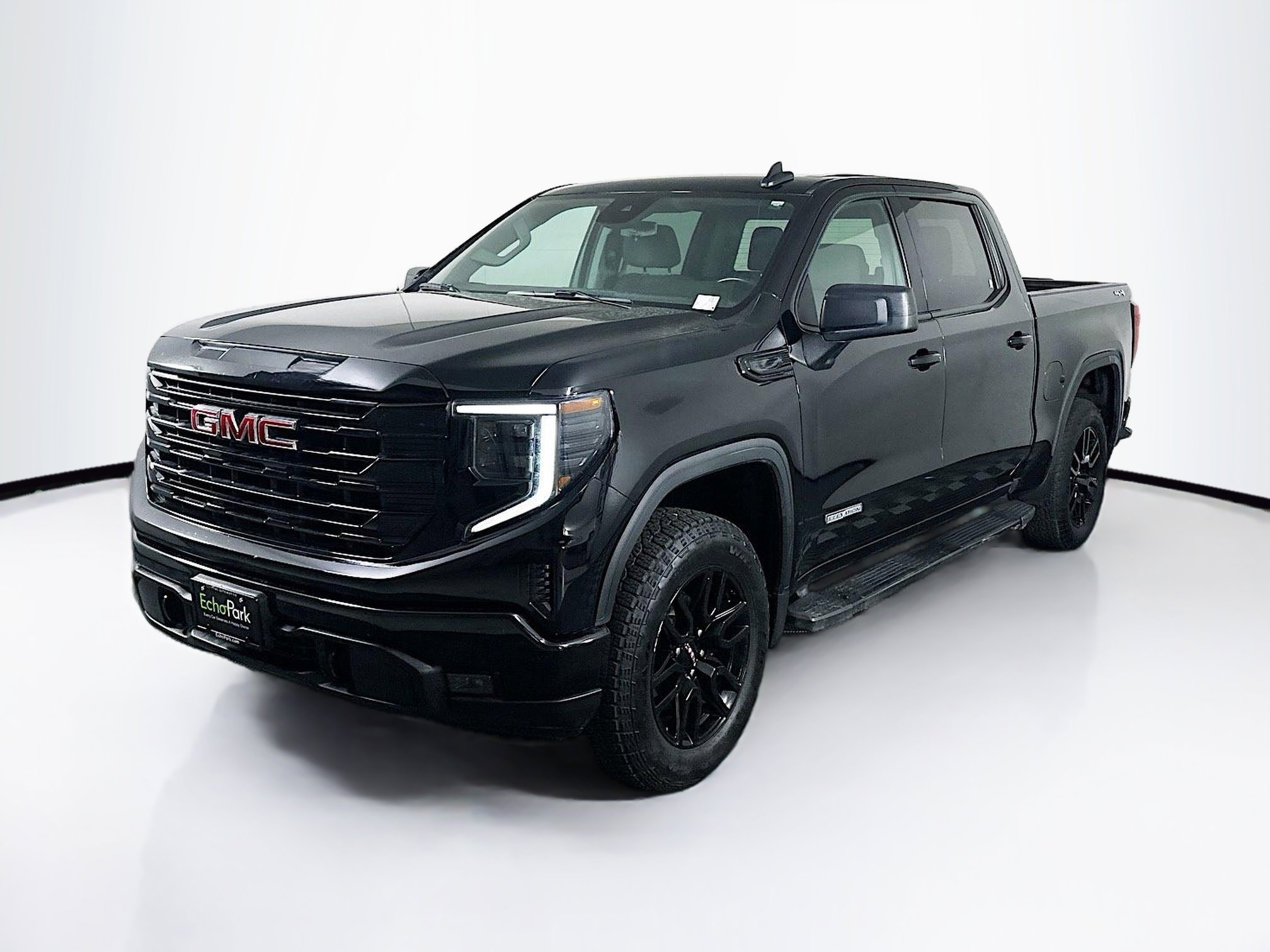 Used 2023 GMC Sierra 1500 Elevation image 3