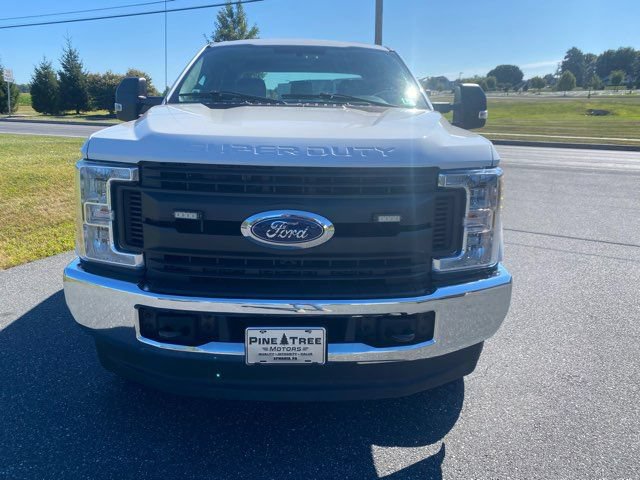 Used 2017 Ford F250 XL w/ Power Equipment Group AWD/4WD image 4