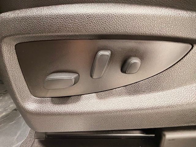 Used 2019 Chevrolet Tahoe Premier AWD/4WD image 28