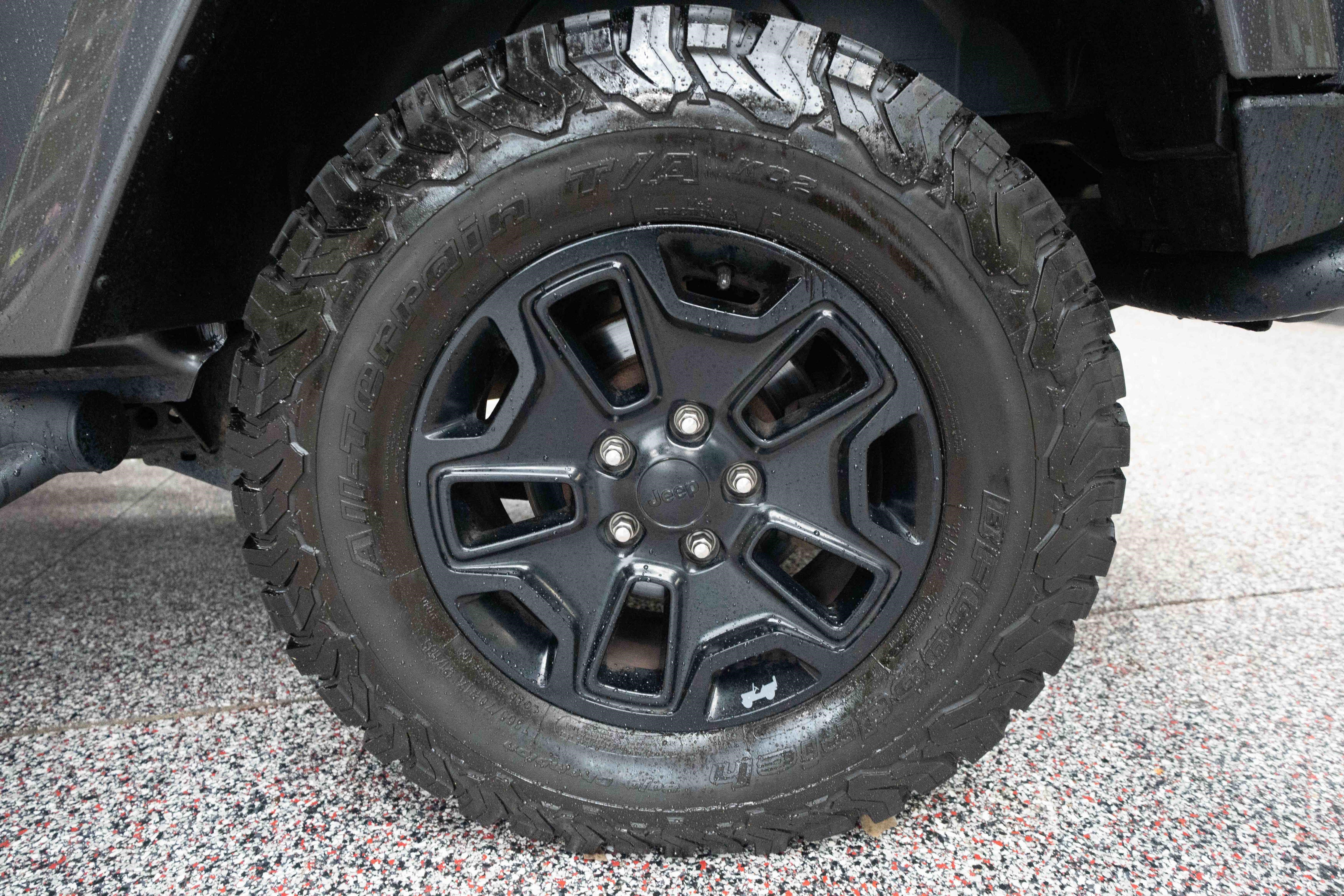 Used 2016 Jeep Wrangler Unlimited Sahara AWD/4WD image 29
