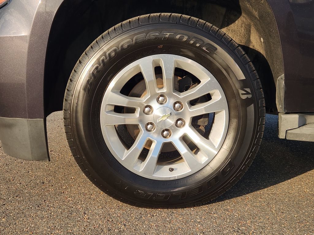 Used 2015 Chevrolet Suburban LT w/ Max Trailering Package RWD image 10
