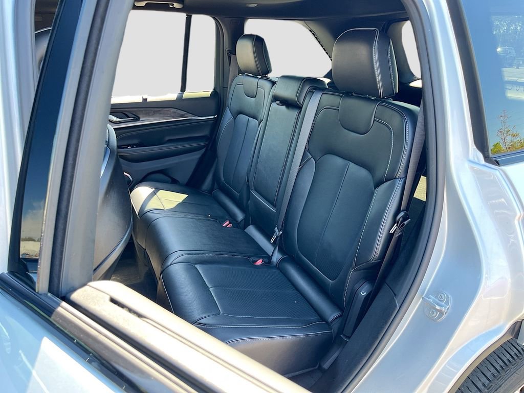 Certified 2025 Jeep Grand Cherokee Overland w/ Adv Protech Group III image 26