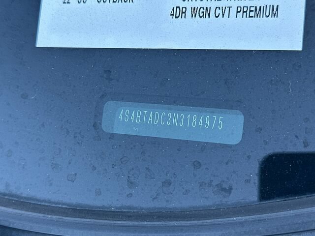 Used 2022 Subaru Outback Premium AWD/4WD image 3