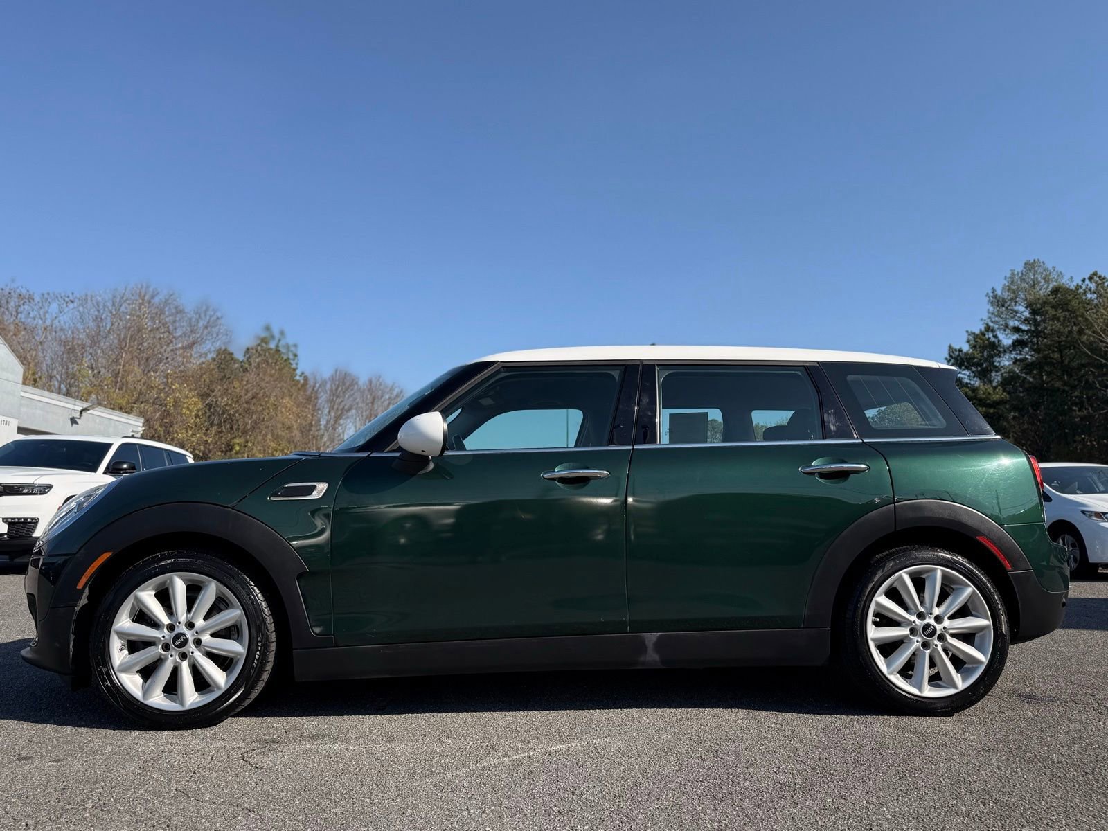 Used 2016 MINI Cooper Clubman image 2