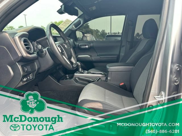 Used 2021 Toyota Tacoma TRD Sport w/ Technology Package AWD/4WD image 11