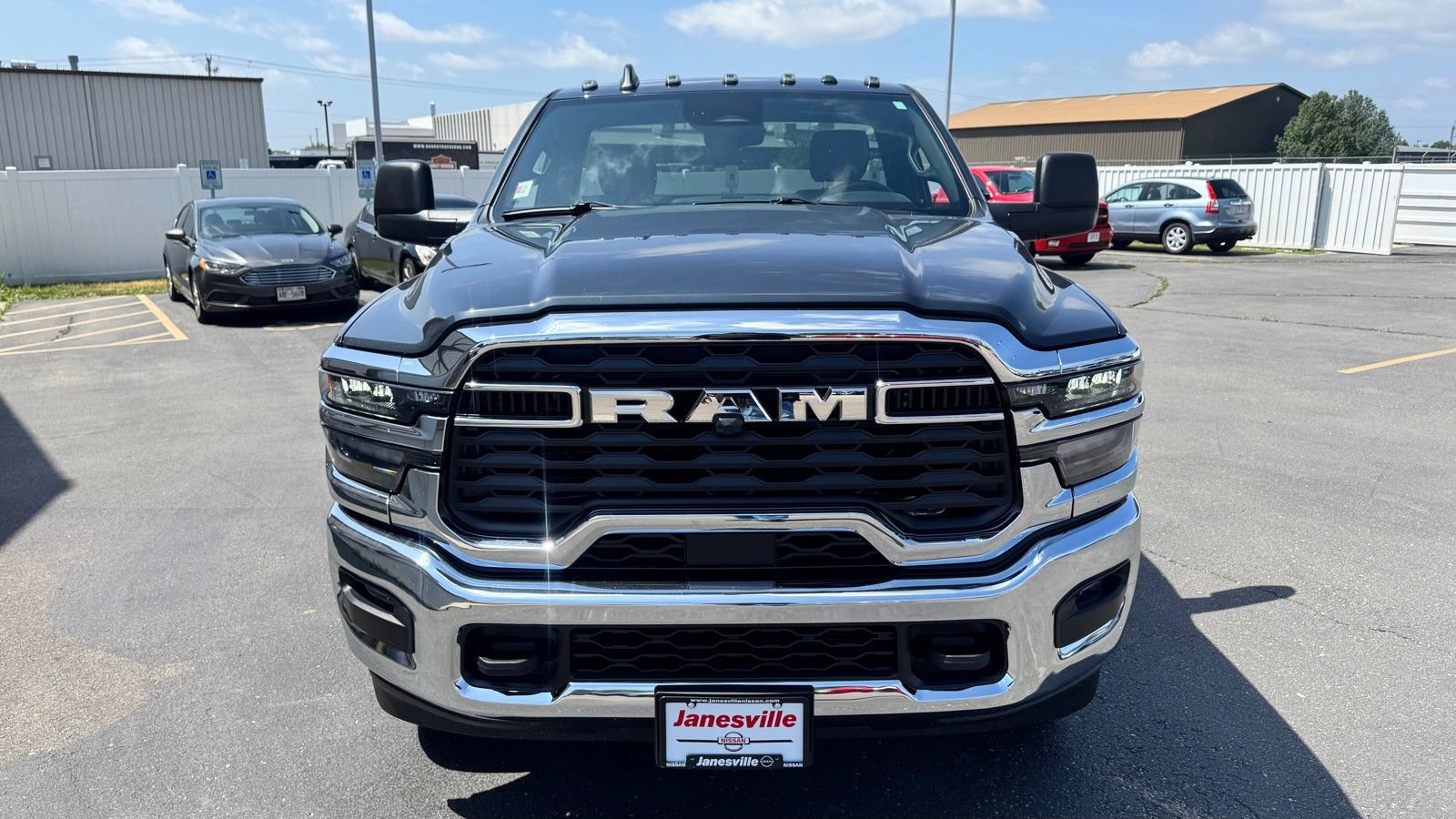 Used 2026 RAM 2500 Tradesman w/ Chrome Appearance Group AWD/4WD image 8