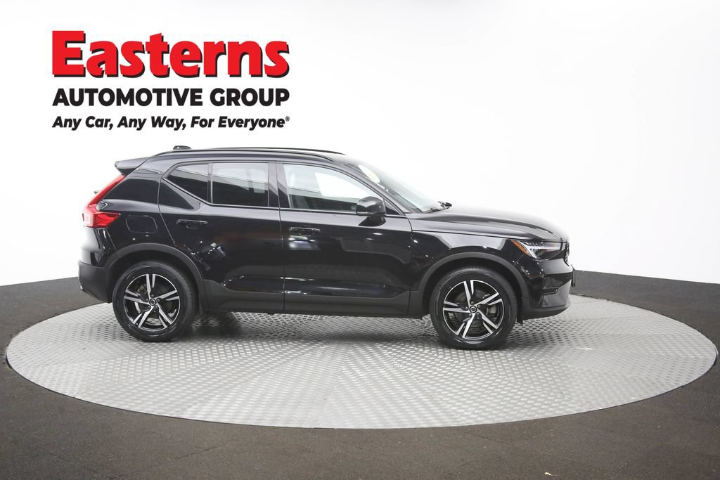 Used 2024 Volvo XC40 B5 Core AWD/4WD image 46
