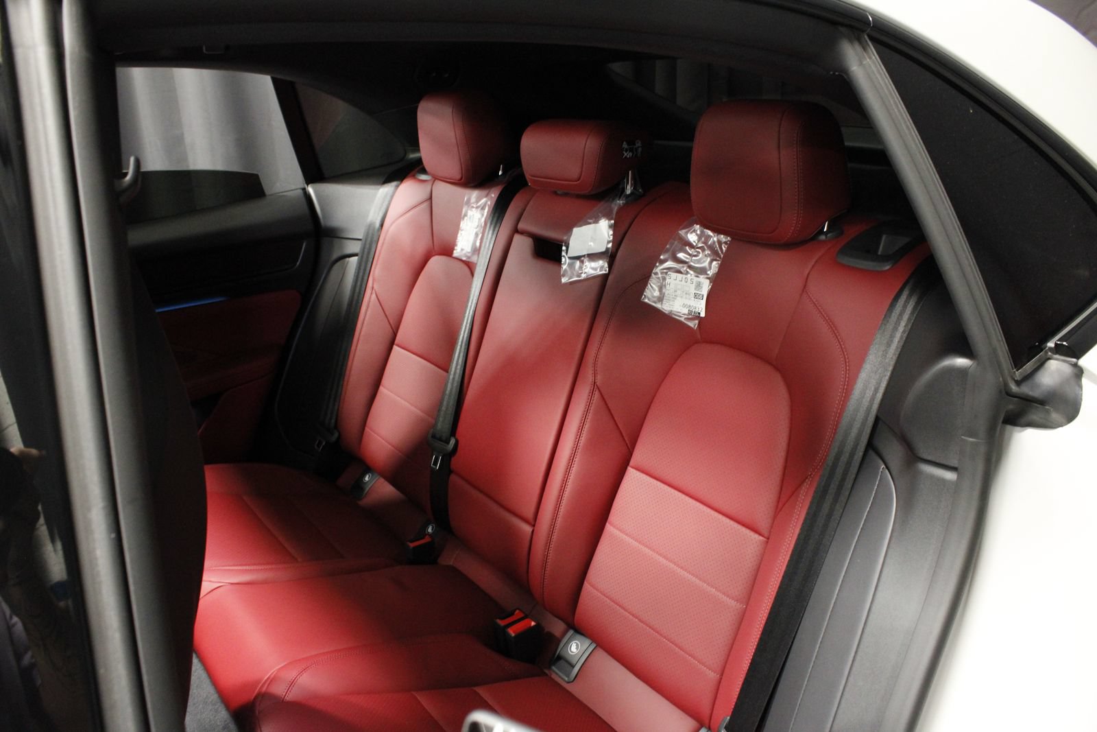New 2026 Porsche Macan GTS Electric AWD/4WD image 24